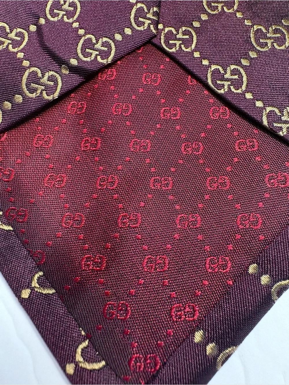 Gucci Burgundy GG Pattern Silk Tie